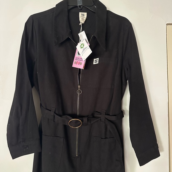 Stylish Black Jumpsuit - Picture 4 of 7